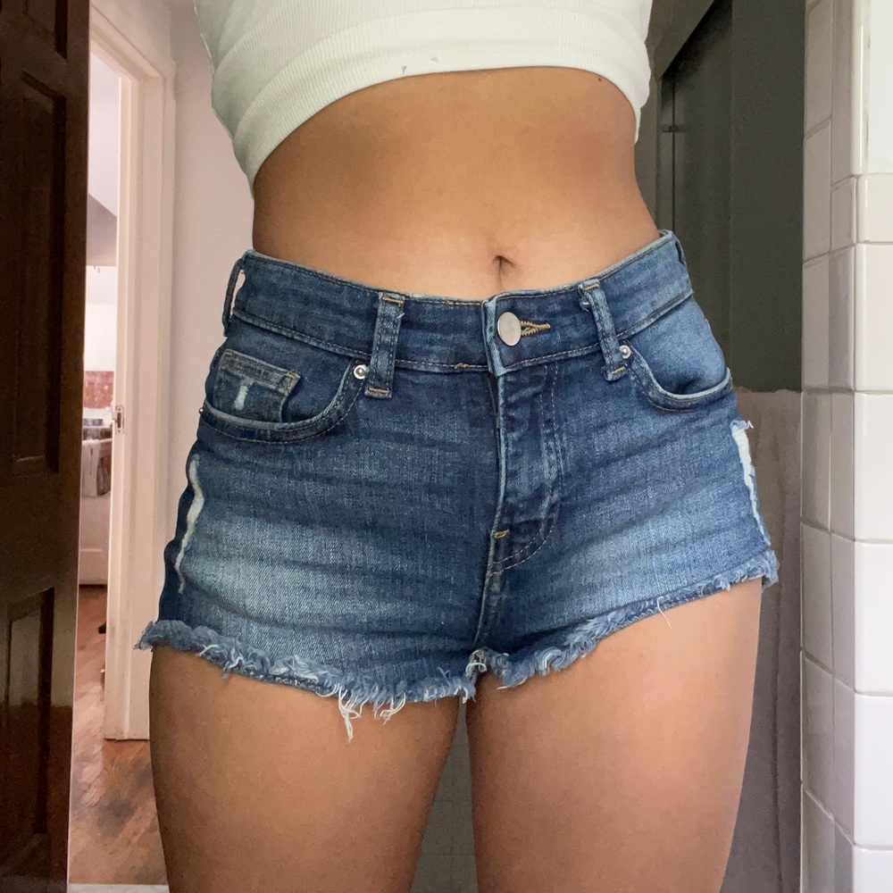 NEW H&M Low Rise Dark Wash Denim Shorts Size:XS